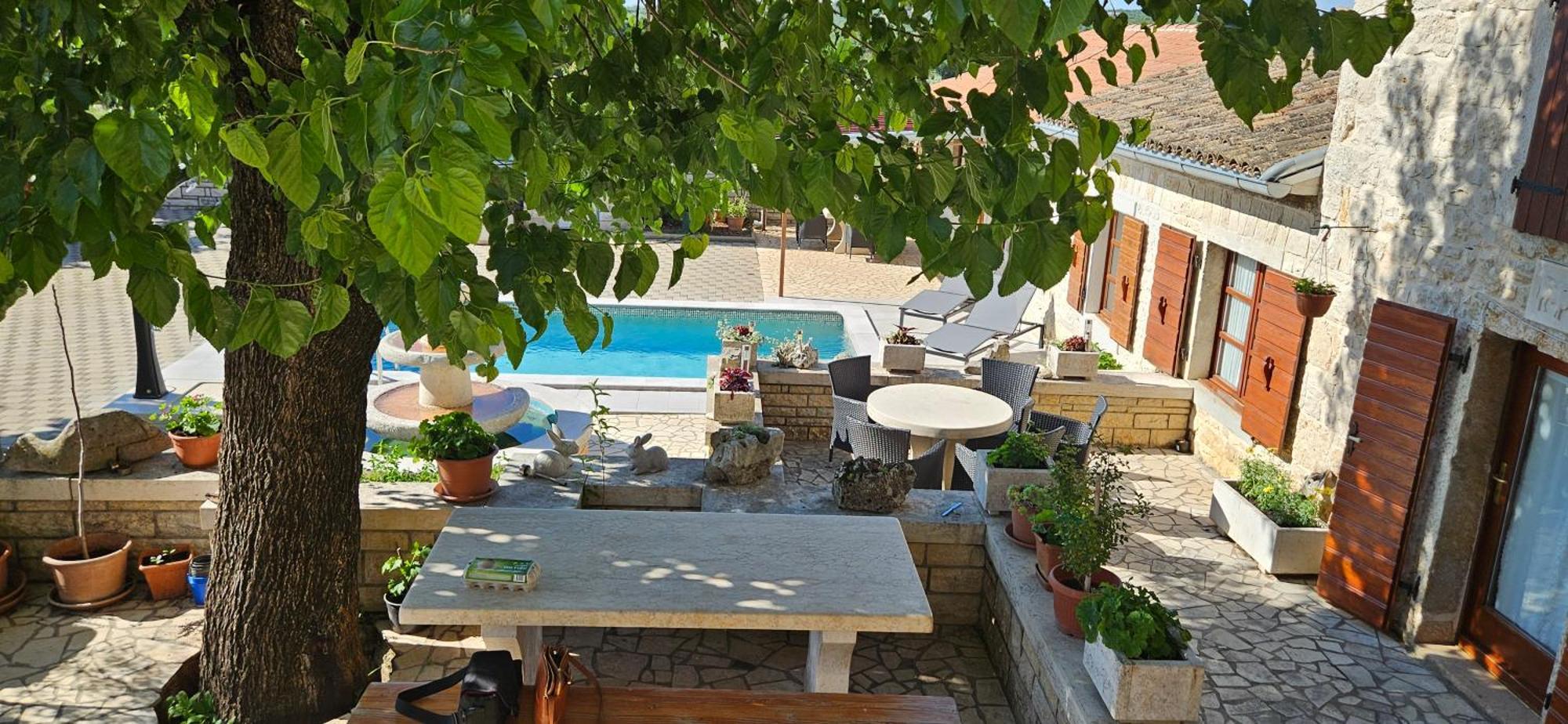 Apartments Vesna With Pool - New! Sveti Lovreč Pazenatički Camera foto